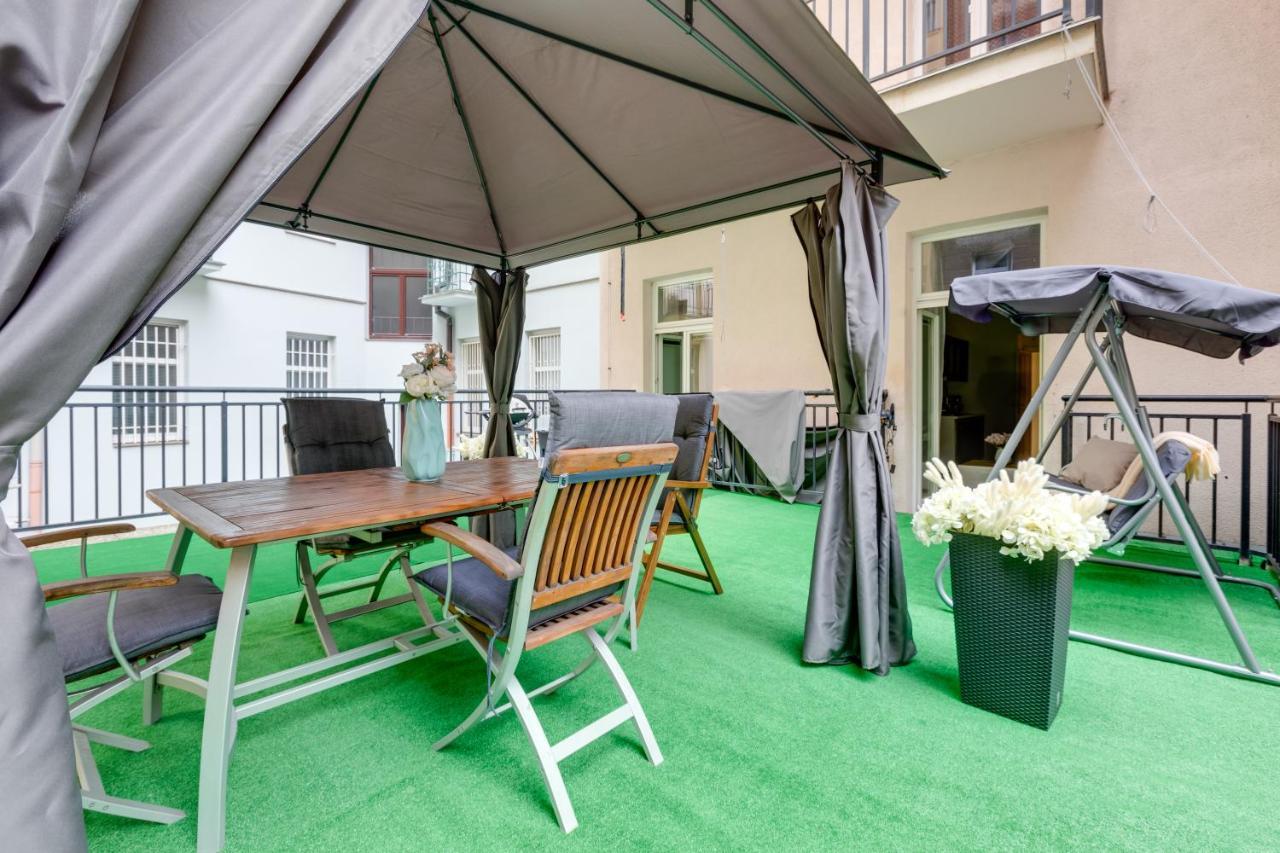 Luxury Riverside Apartments In The Center Of ปราก ภายนอก รูปภาพ